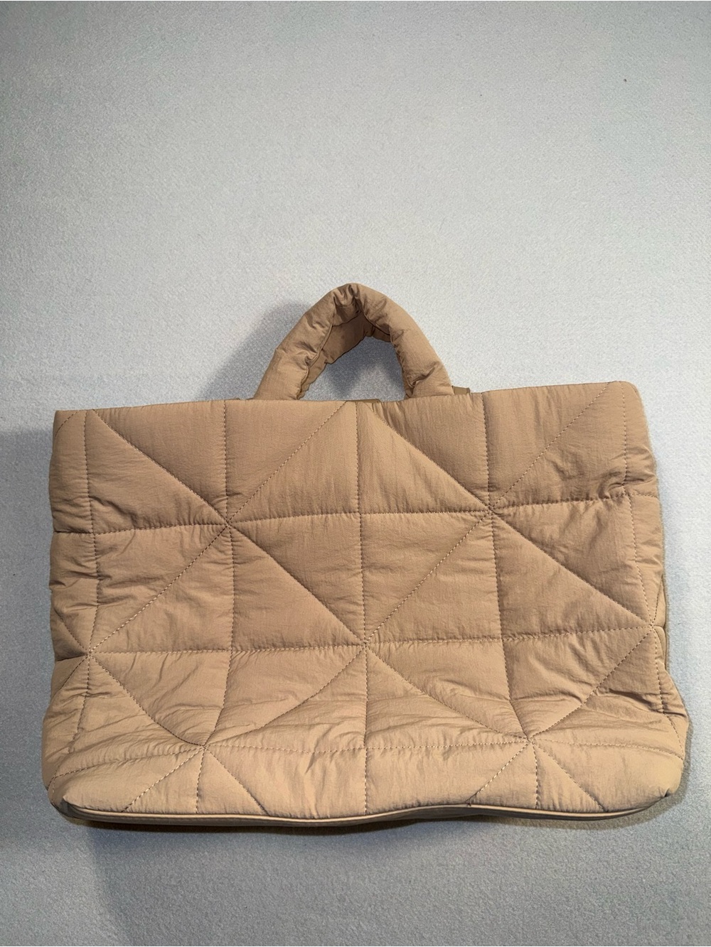 a new day Kate Quilted Tote Handbag Beige Tan Neutral Magnetic Closure - Picture 2 of 9